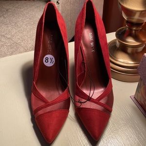NINE WEST 4”inch stiletto Pumps (NWOT)